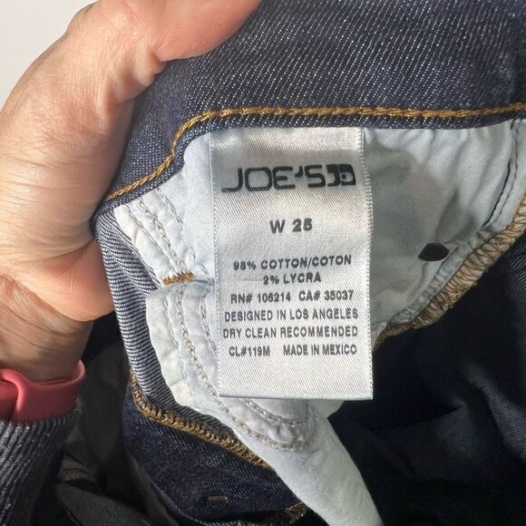 Joes Jeans Rendall Cuffed Capris Jeans - Picture 9 of 10